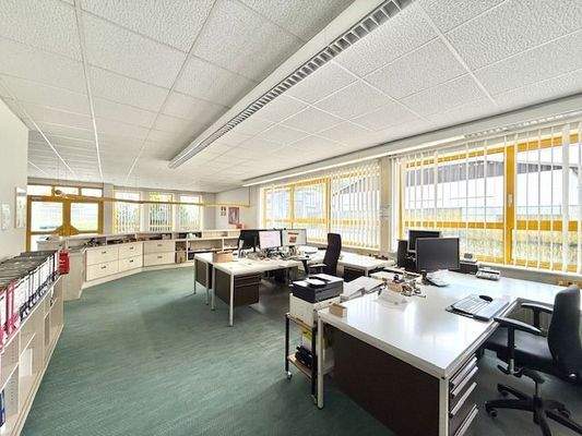 EG - Gewerbefläche Büro