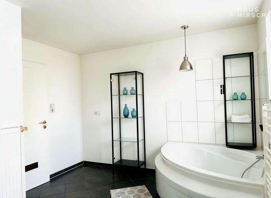 Badezimmer Ansicht 2 - (KI generiert)