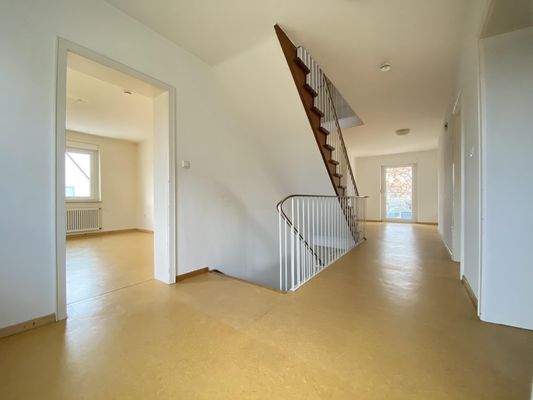 Flur und Treppenhaus im Obergeschoss