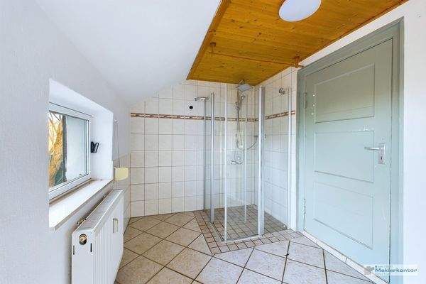 Badezimmer EG