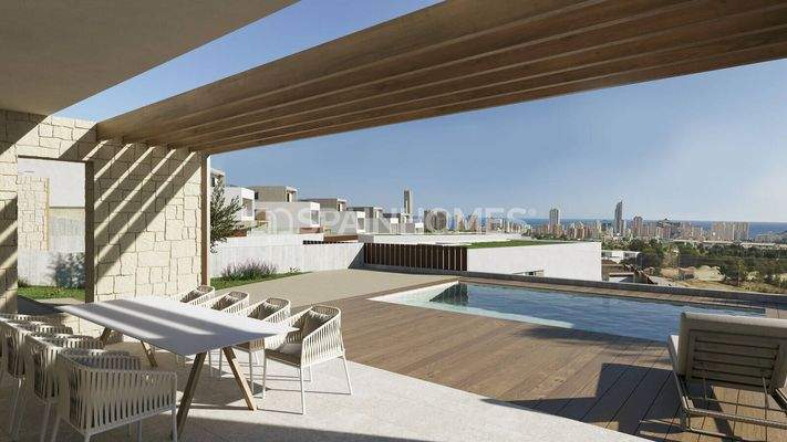 Golf Properties with Pool and Parking in Finestrat Alicante