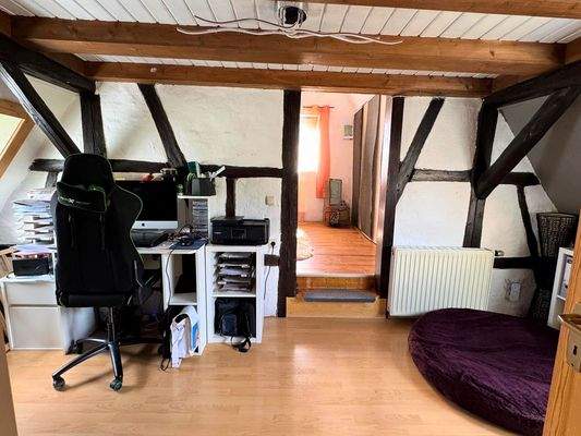 Durchgangszimmer DG 1