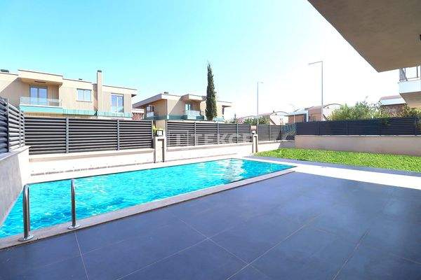 Villas with Spacious Gardens and Private Pools in Döşemealtı Antalya