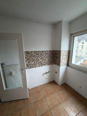 Leere Küche mit Fliesen