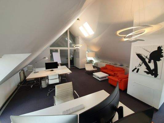 Bis zu 3 Arbeitsplätze in modernem 120 m² Gemeinschaftsbüro zu v