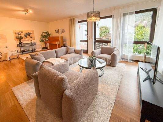 Das Wohnzimmer bietet eine tolle Aussicht