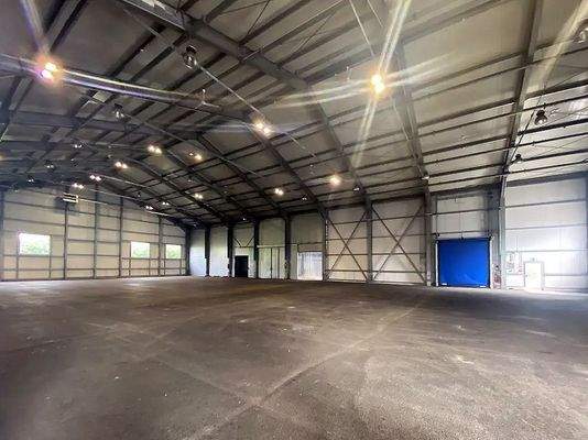 Interior Halle  3.jpg