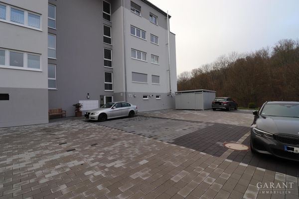 Kfz-Stellplätze