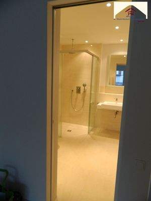 Durchgang vom Schlafzimmer zum Bad