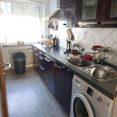 Küche mit neuem Fliesenspiegel