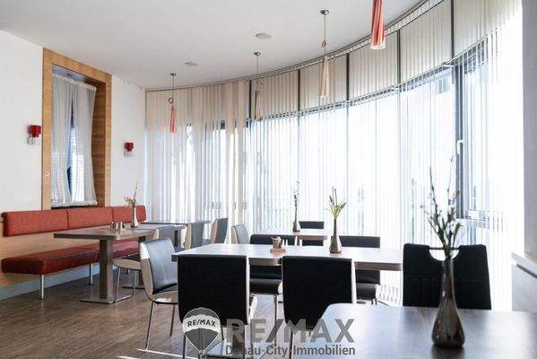 13 Geschäftsfläche - OG