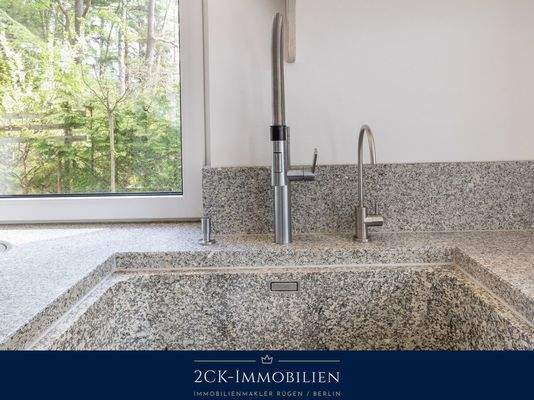 sehr grüßes Spülbecken