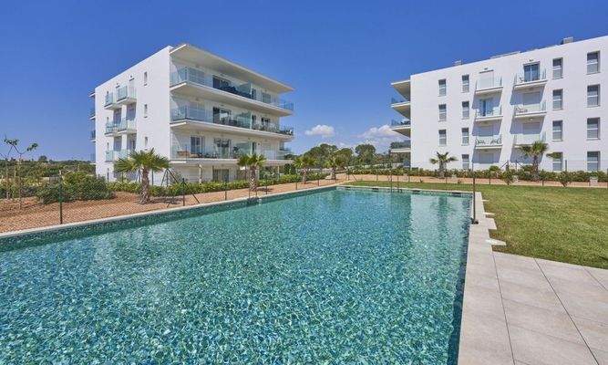 A5-Compass-Cala dOr-pool-may2025