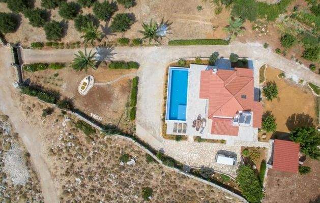 Kreta, Kokkino Chorio: Villa mit spektakulärem Blick auf das Meer und den Sonnenuntergang zu verkaufen