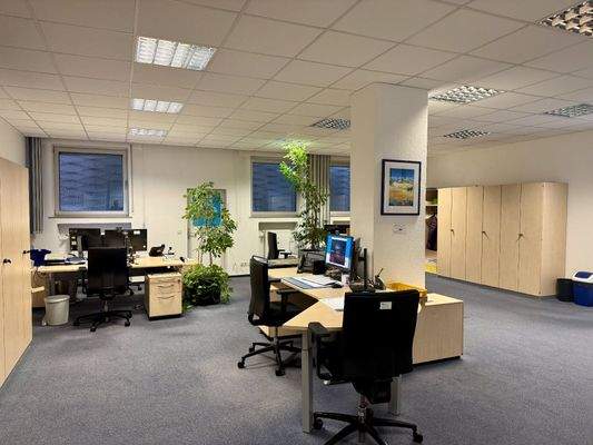 Büro- und Praxisfläche