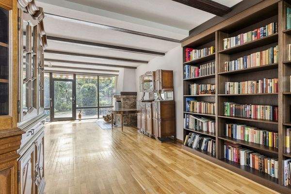 Das gemütliche Wohnzimmer mit Gartenzugang!