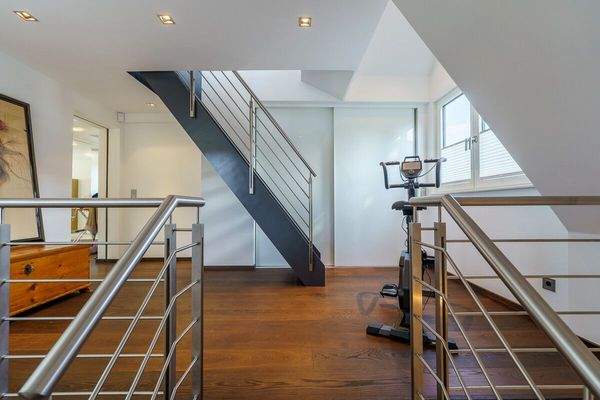 Flurbereich/Galerie OG