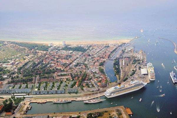 Warnemünde von oben 