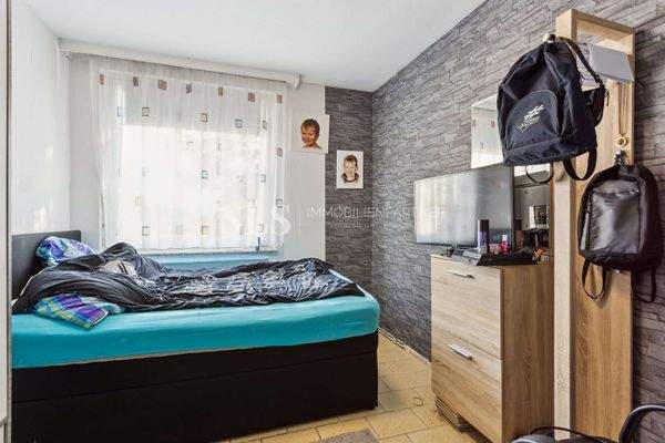 Schlafzimmer Wohnungsflur 1.OG rechts - Hausnummer 9