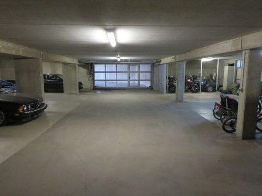 Tiefgarage Foto 2