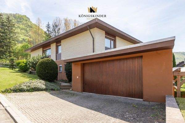 Haus von der Garage aus