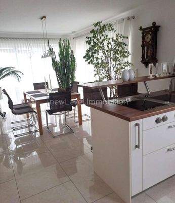 Küchentheke und Essbereich