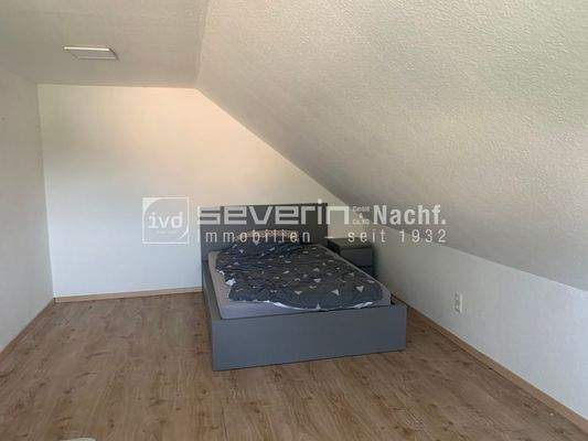 Kinderzimmer 2 - oder Büro