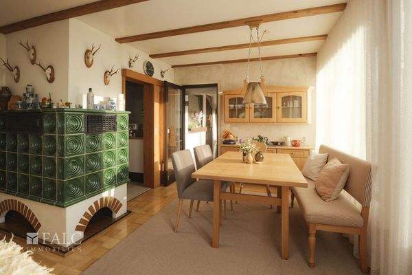 Esszimmer - (KI generiert)