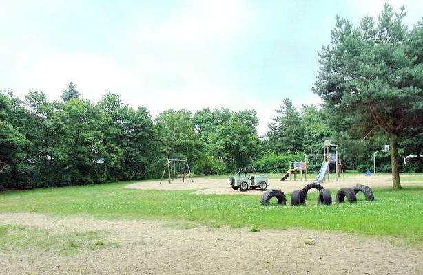 naheliegender Spielplatz