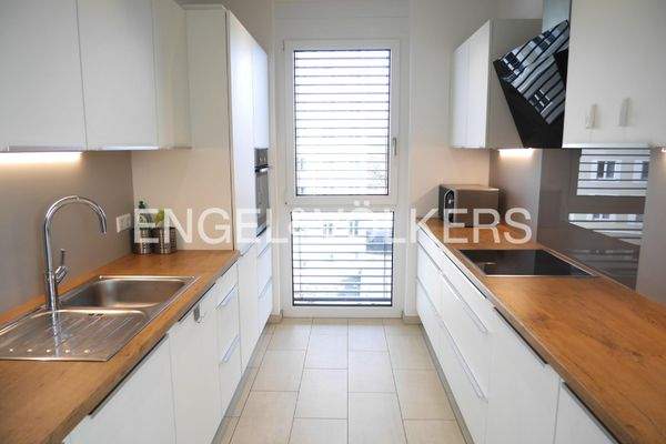 Hochwertige Einbauküche mit Neff-Geräten