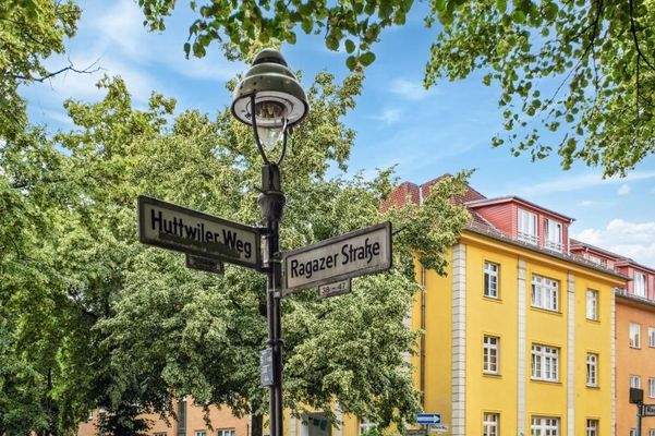 backbone_504852-A_001_WEB