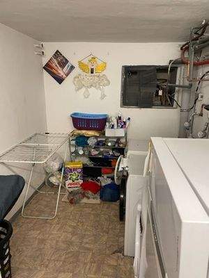 Waschraum Waschmaschinen