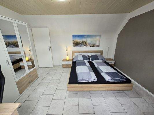  Wohn- und Schlafbereich