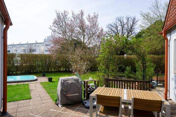 Gartenterrasse nach Südwesten