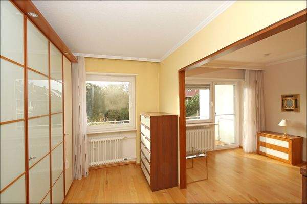 Großzügige Ankleide