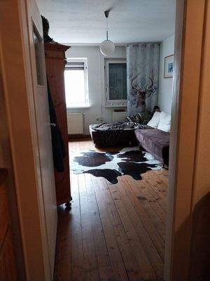 Wohnzimmer - von der Küche aus