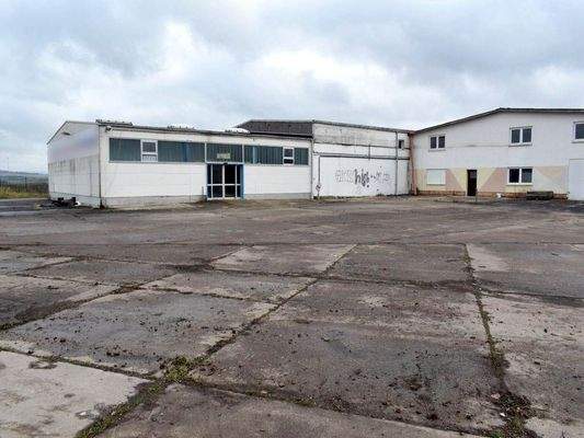 Rückwärtige Stellflächen