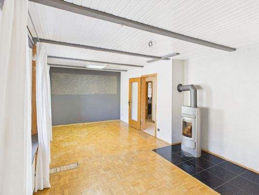 Wohnzimmer rechte Seite1