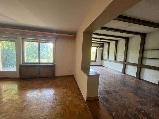 Wohnzimmer + Anbau.JPG