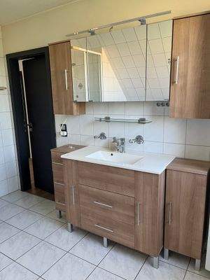 Ausstattung Bad 1.OG