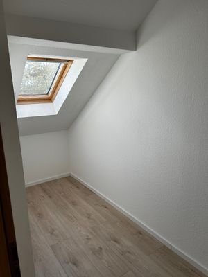 Zimmer für Kleiderschrank