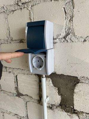 Strom und Licht Garage