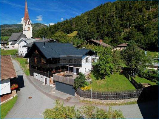 Bauernhaus mit Garten