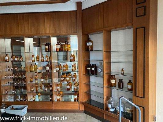 9-Verkaufsraum EG.JPG