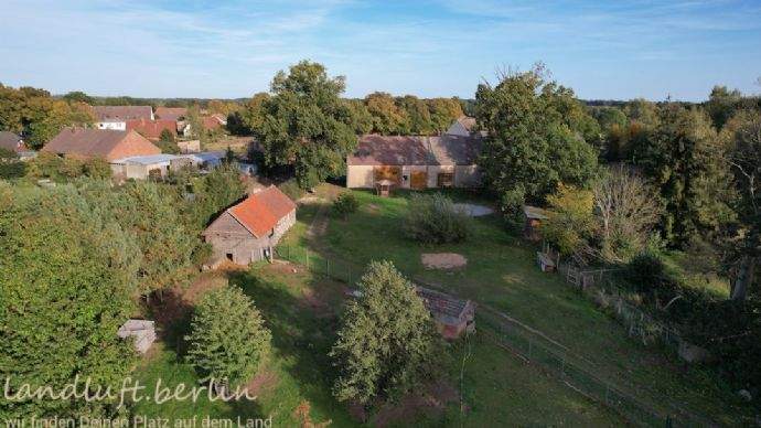 Grundstück mit Scheune