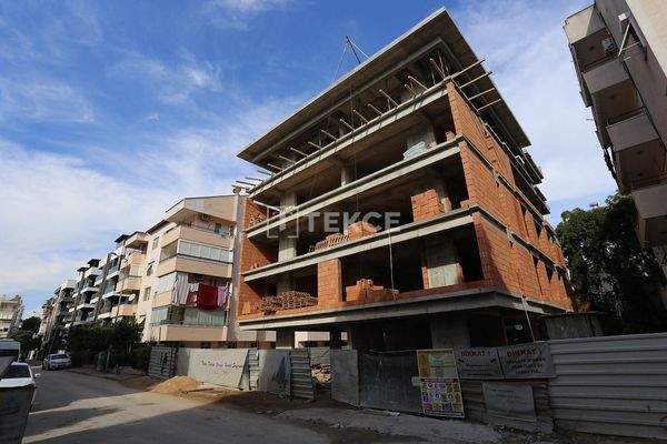 1-Bedroom Flats in a Complex Near the Sea in Antalya Muratpaşa