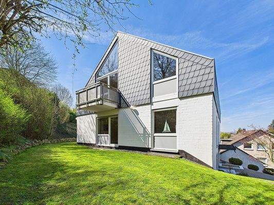 Gepflegtes Zweifamilienhaus in Saarlouis