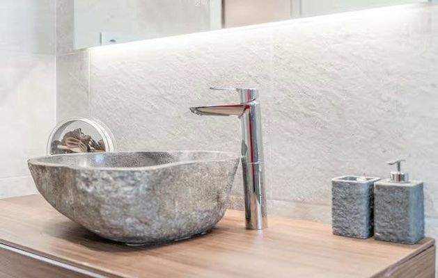 Villa mit Touristenlizenz in Meeresnähe zum Verkauf in Bahía Grande, Mallorca