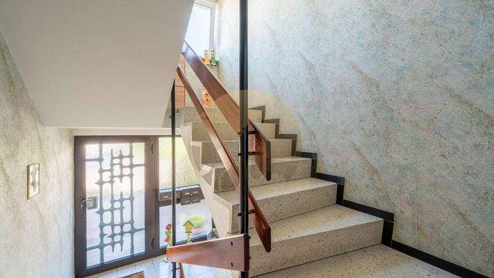 haus-baden-baden-haueneberstein-hausgang-wolf-immobilien