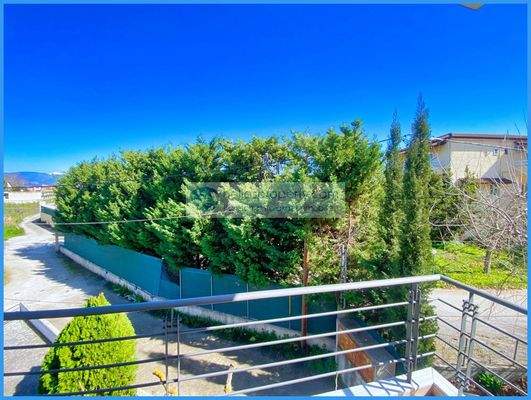 bdb9c438e3dc489d8b1a9b5c3b7f0aac-original